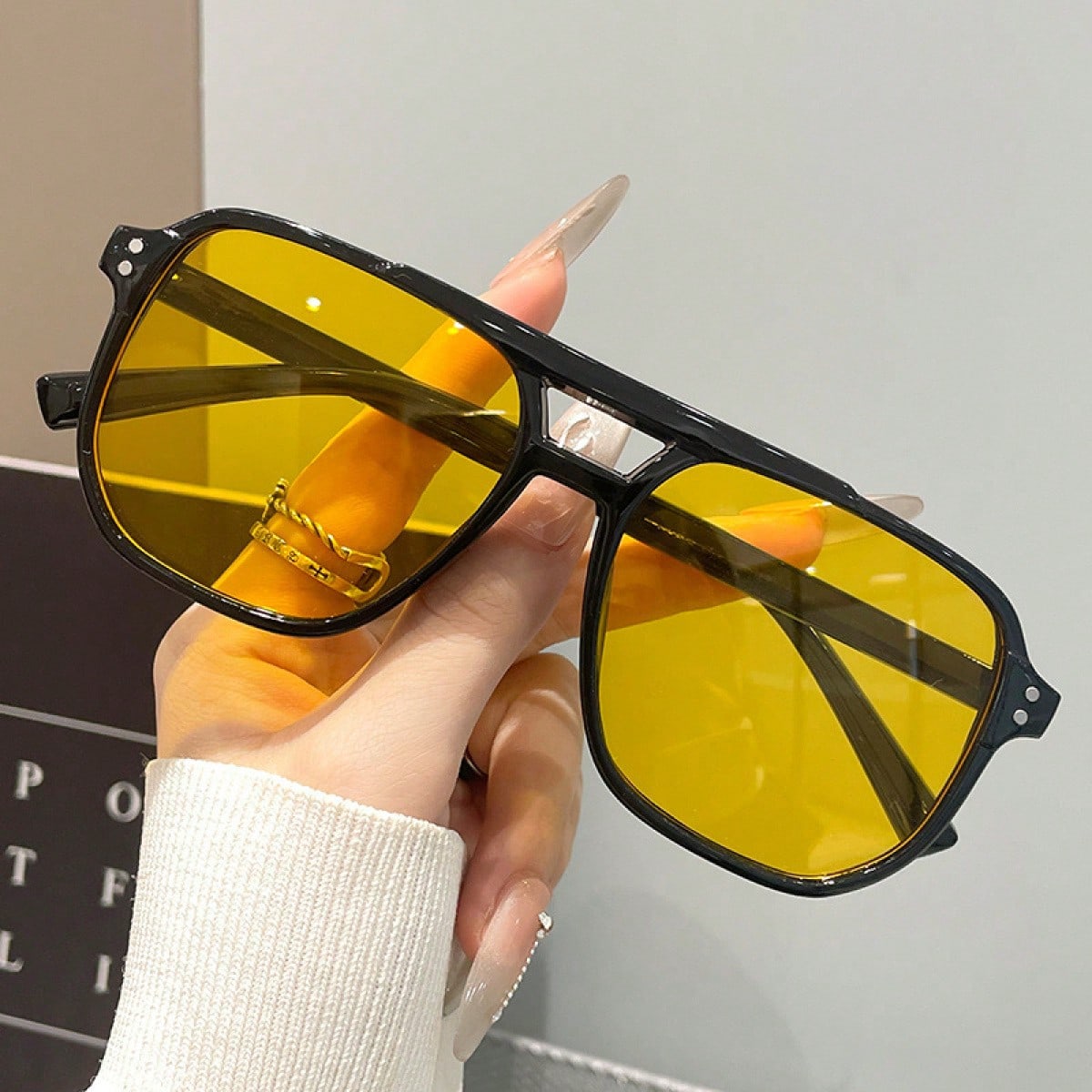 New Stylish Double-Bridge Glas – обзор и цена Lighting Glass Photography